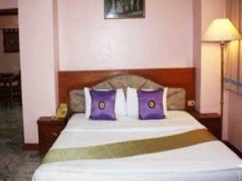 Royal Asia Lodge Sukhumvit Бангкок Экстерьер фото